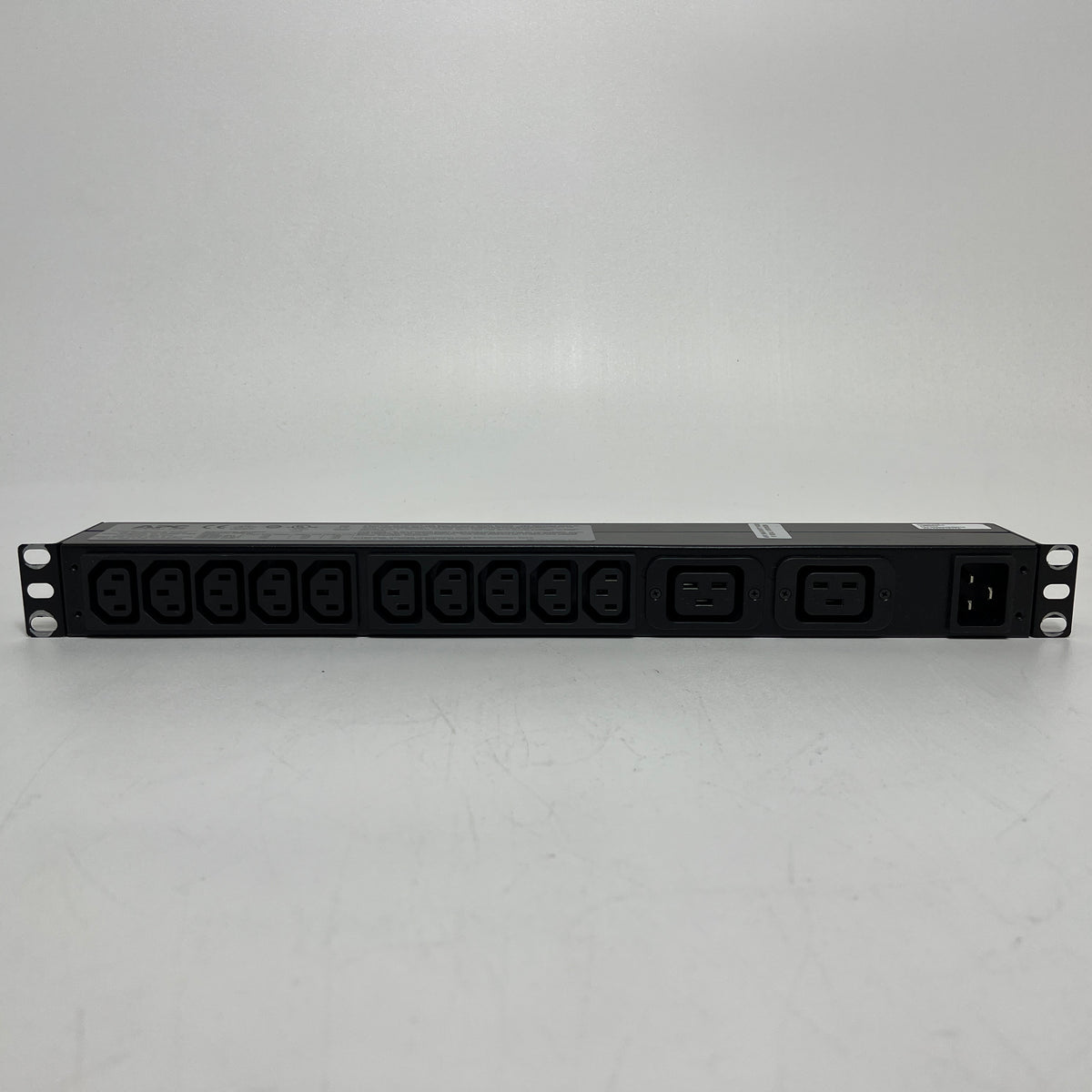APC Basic Rack-Mount PDU Power Distribution Strip AP9559 – Dynamic ...