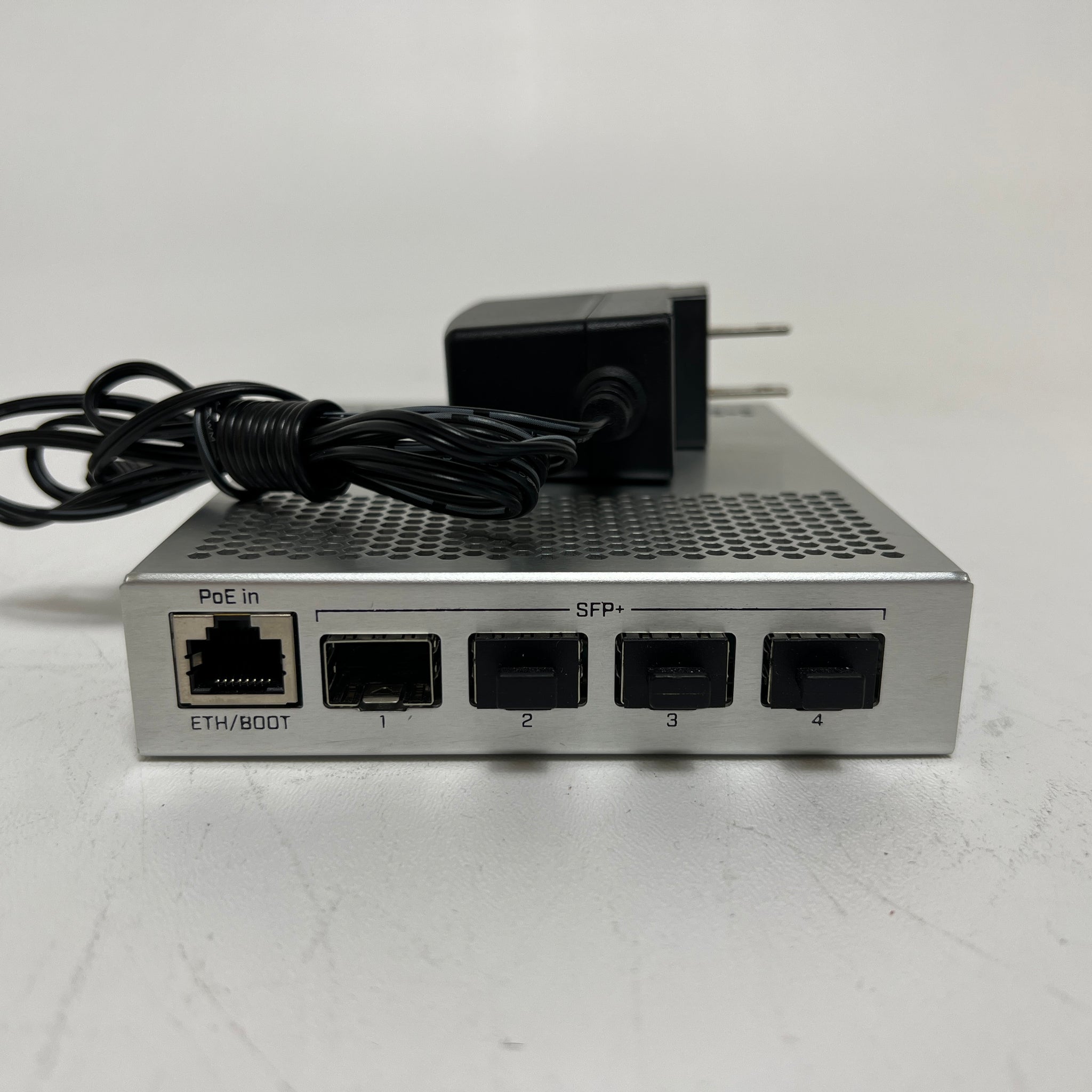 Mikrotik 10G Switch SFP+ PoE CRS305-1G-4S+IN – Dynamic Computer 