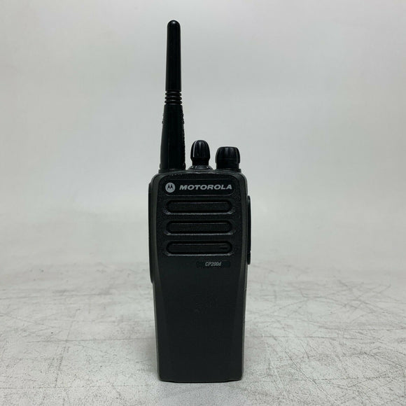 Motorola CP200d Analog 403-470 MHz 16 Channel UHF Radio AAH01QDC9JC2AN #2