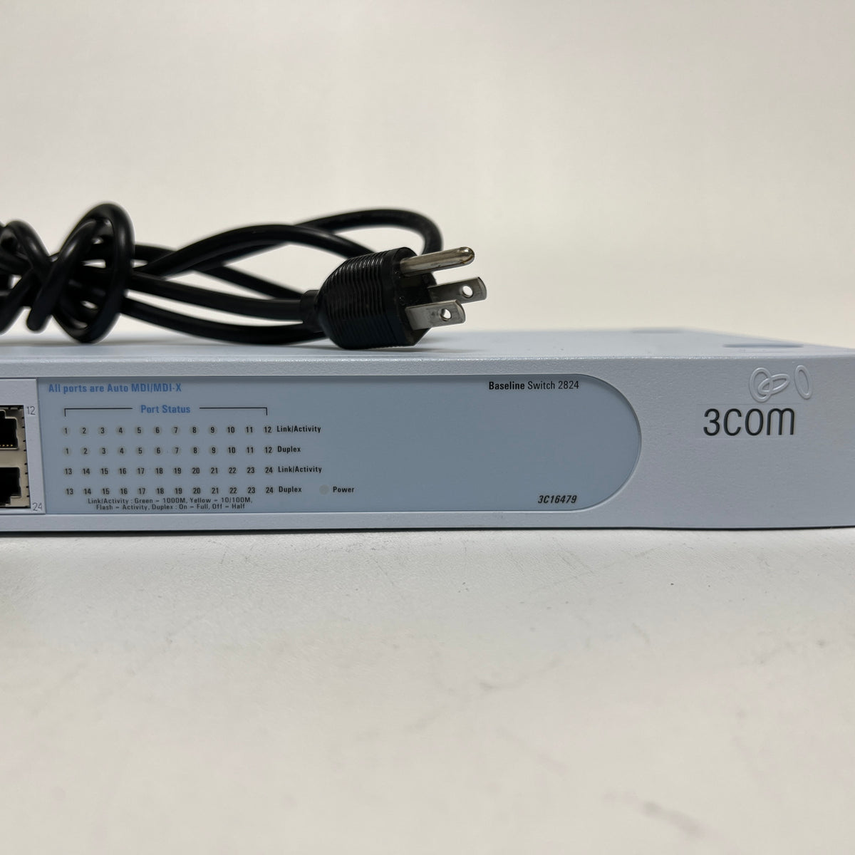 3COM Baseline Switch 2824 3C16479 24-port Unmanaged 10/100/1000 Gigabi ...