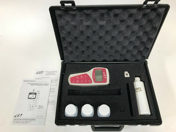 Cole-Parmer pH/mV/Temperature Meter 59002-00 with Case and Accessories