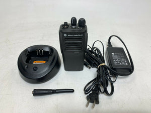 Motorola CP200d Analog 403-470 MHz 16 Channel UHF Radio AAH01QDC9JC2AN